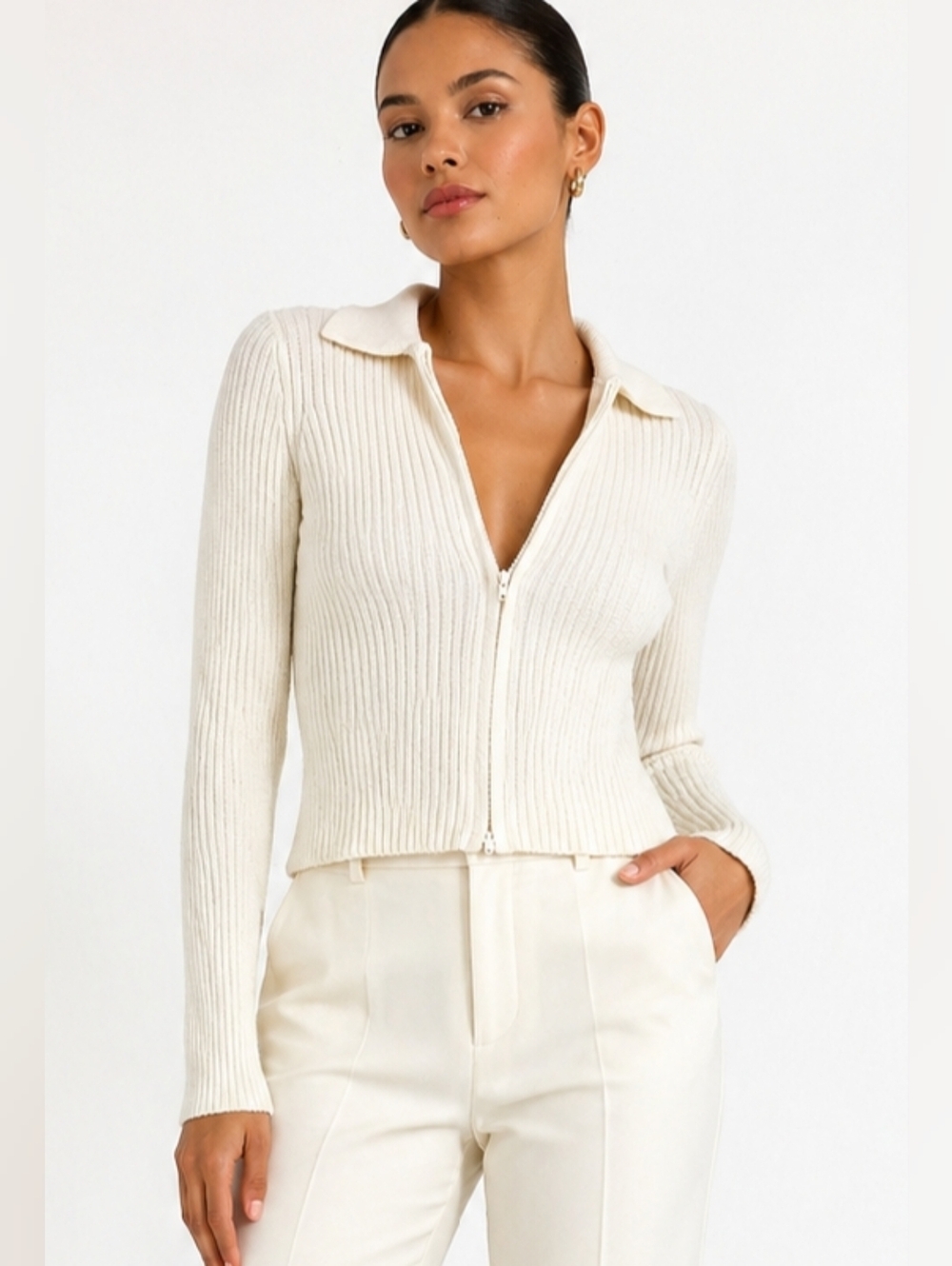 Aeropostale Cream Ribbed Zip-Up V-Neck Sweater. Size S.